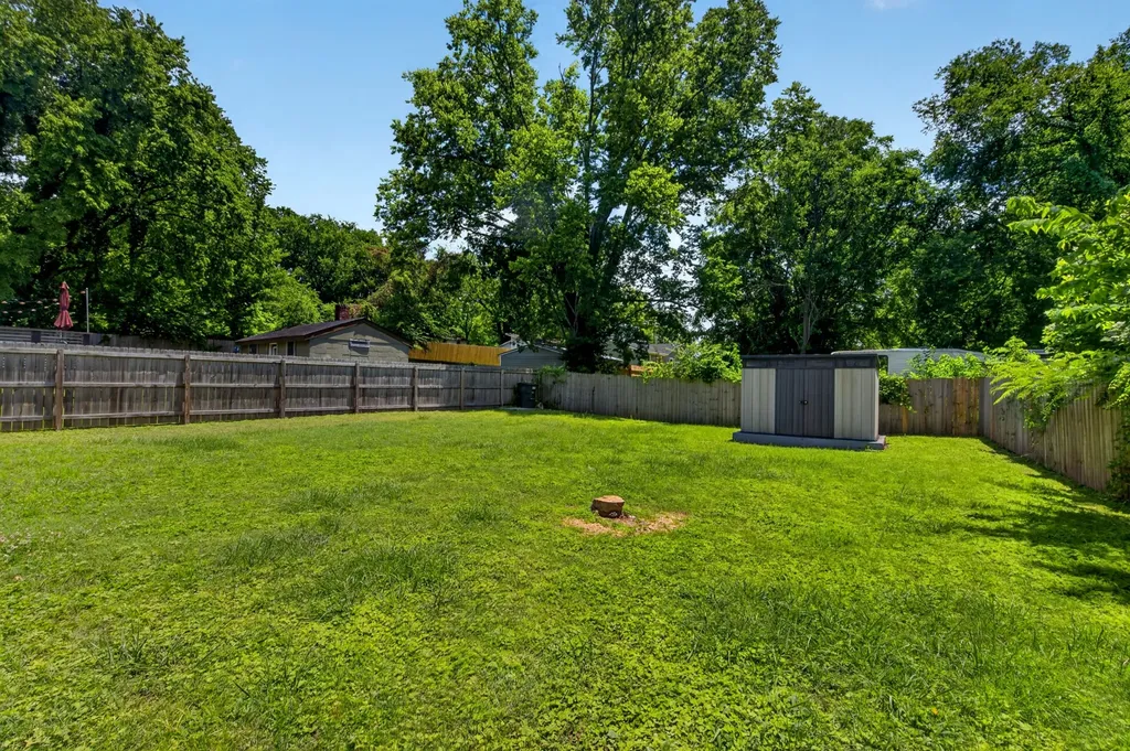 870 W Sharpe Avenue Nashville TN 37206