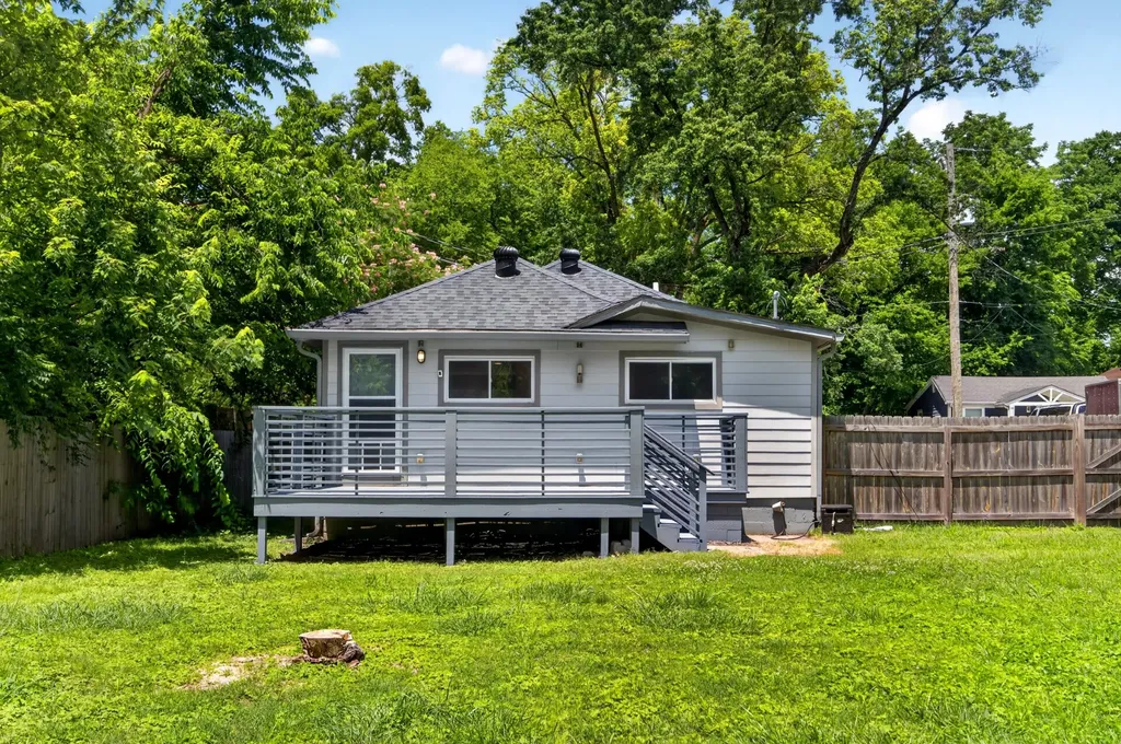 870 W Sharpe Avenue Nashville TN 37206