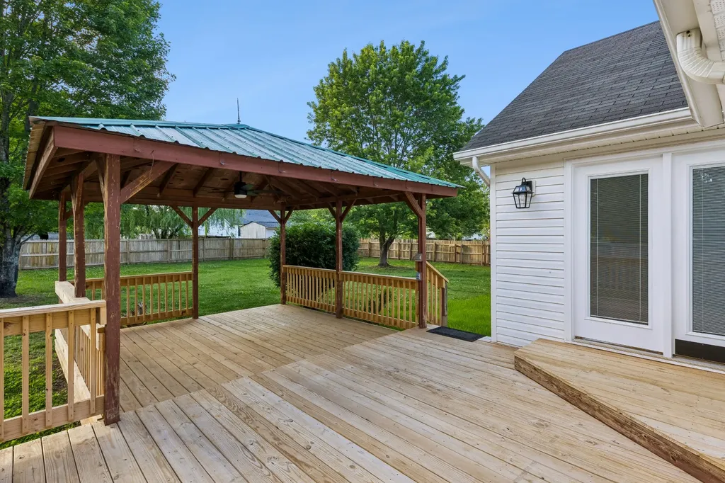 101 Chertsey Court Murfreesboro TN 37127