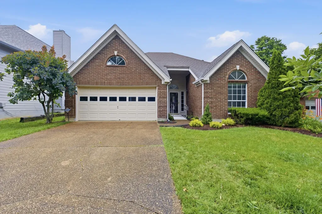 3552 Greenwood Drive Hermitage TN 37076