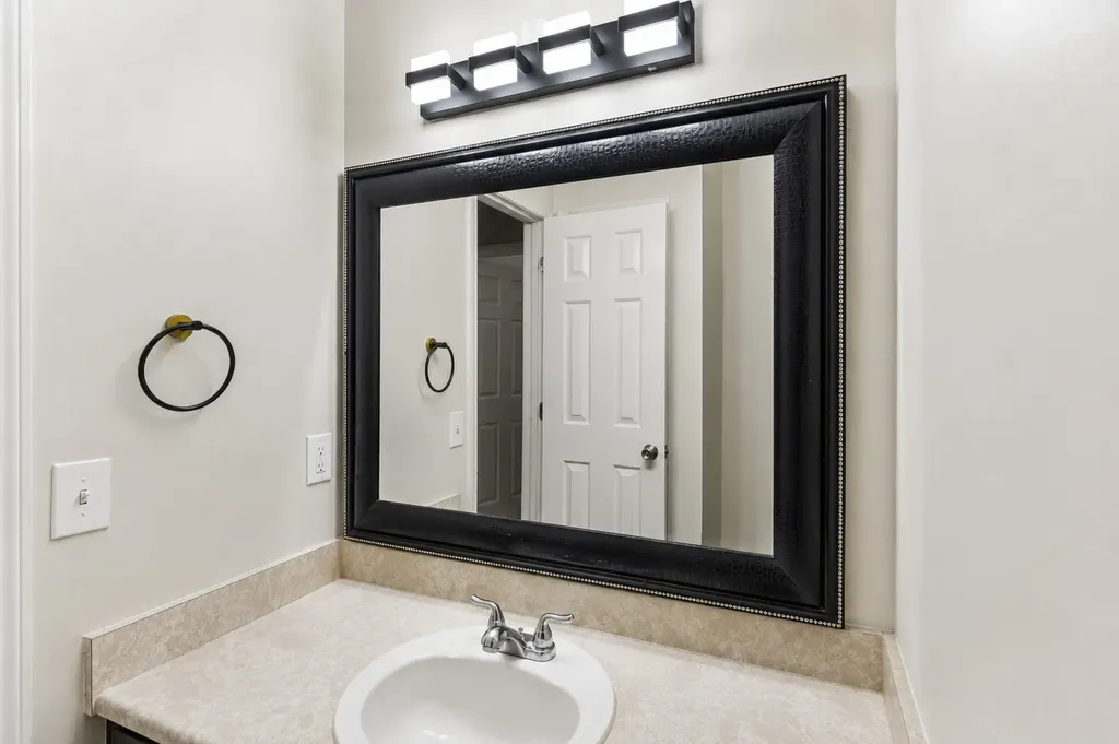 702 Enon Springs Road, W Smyrna TN 37167