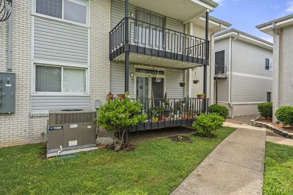 613 Hillsboro Road Franklin TN 37064
