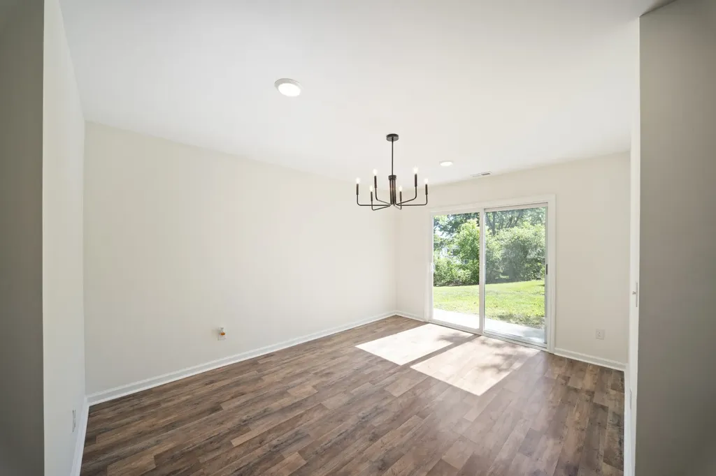 704 Perry Drive Springfield TN 37172