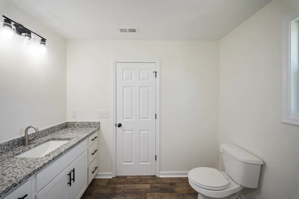 704 Perry Drive Springfield TN 37172