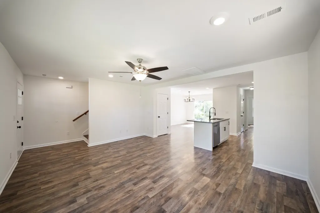 704 Perry Drive Springfield TN 37172