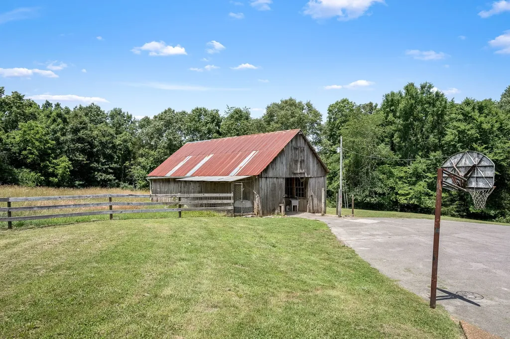 250 Home Place Road Dickson TN 37055