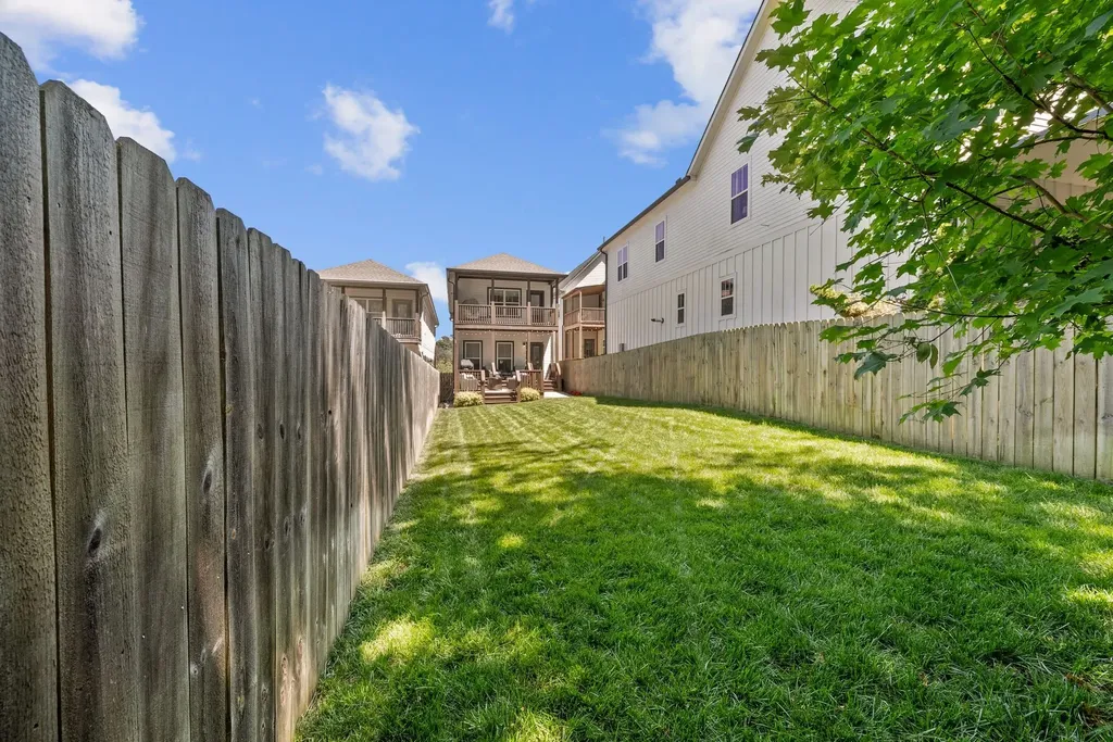 1516A Rosebank Avenue Nashville TN 37206