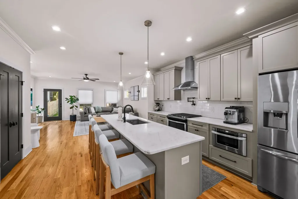 1516A Rosebank Avenue Nashville TN 37206