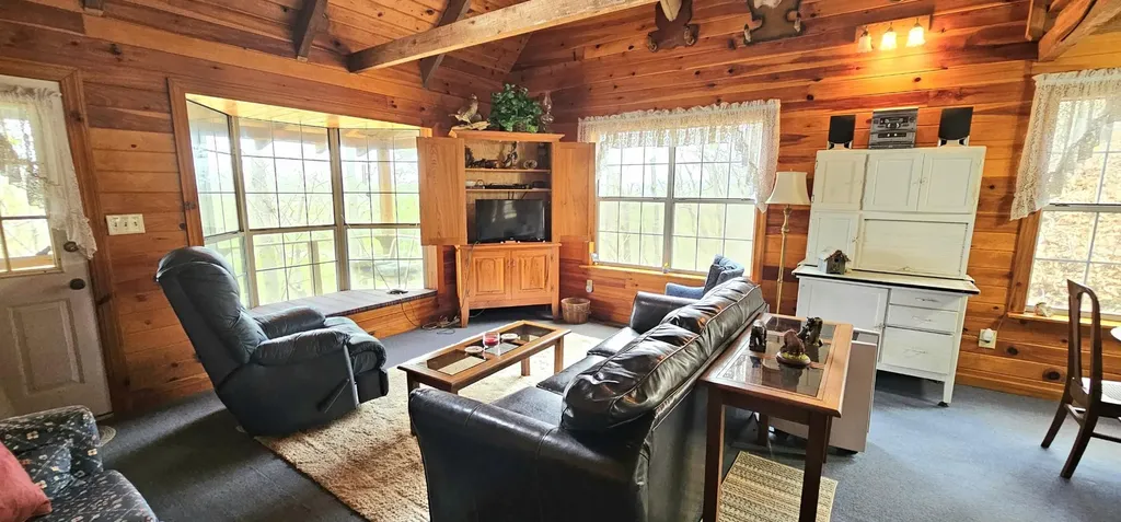 6870 Tennessee 360 Tellico Plains TN 37385