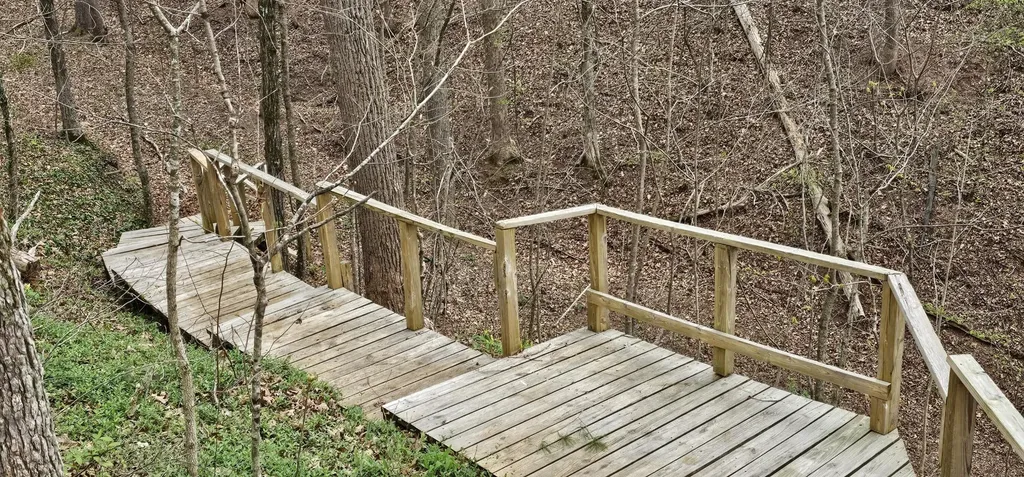 6870 Tennessee 360 Tellico Plains TN 37385