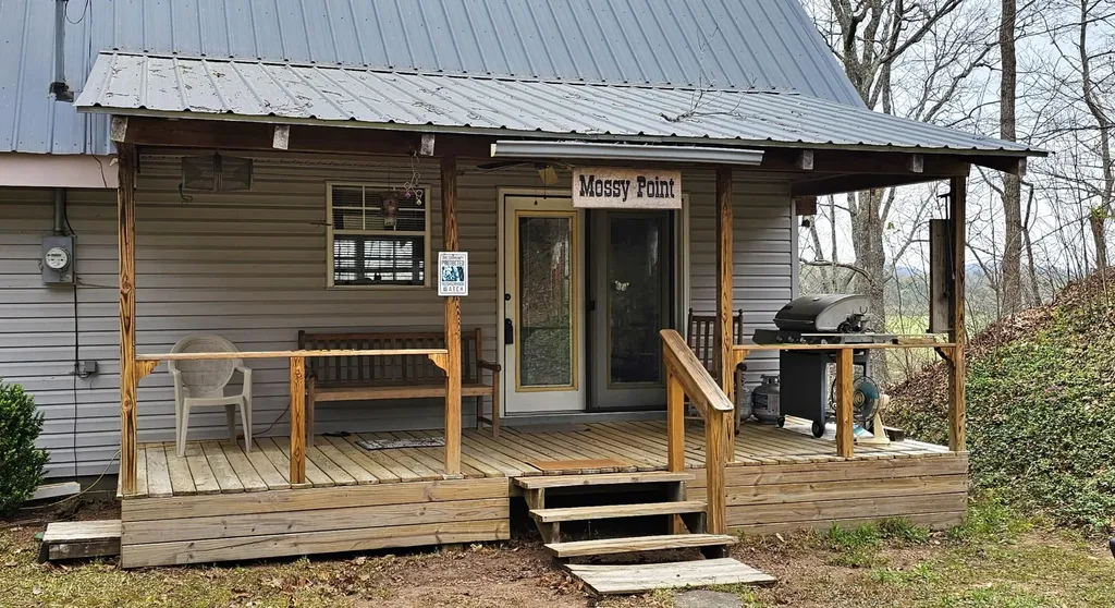 6870 Tennessee 360 Tellico Plains TN 37385