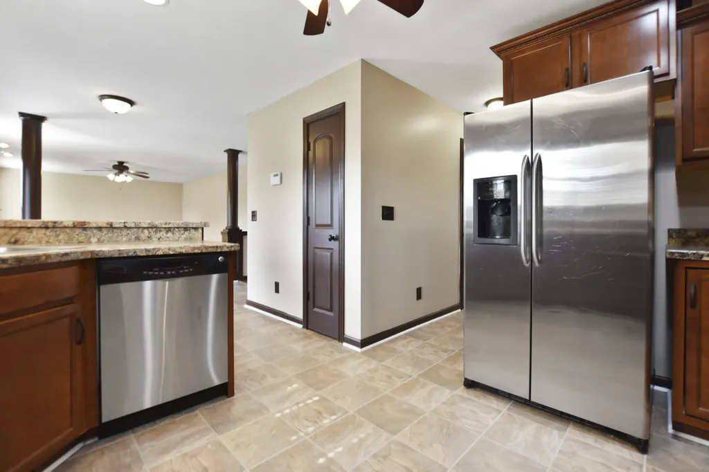 1240 Chinook Circle Clarksville TN 37042