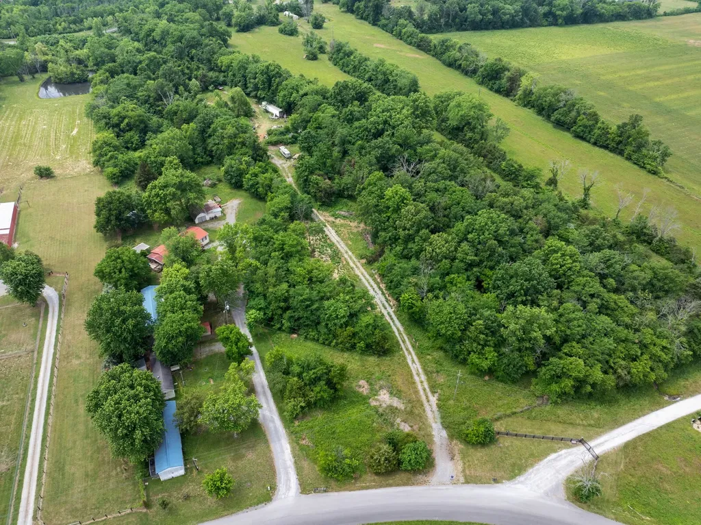 1901 Central Valley Road Murfreesboro TN 37129