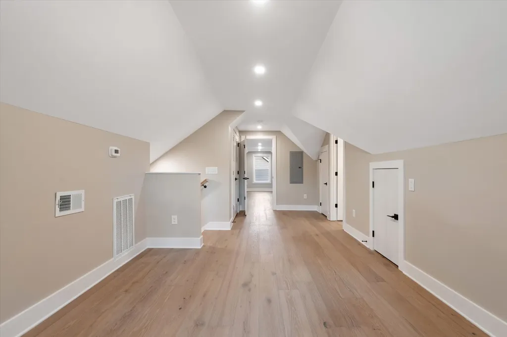 213 5th Avenue Columbia TN 38401