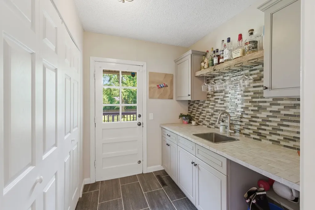 5621 Knob Road Nashville TN 37209