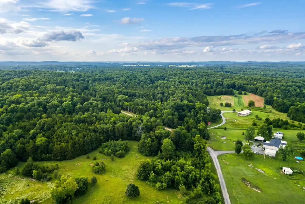 2099 Gentle Road Lewisburg TN 37091