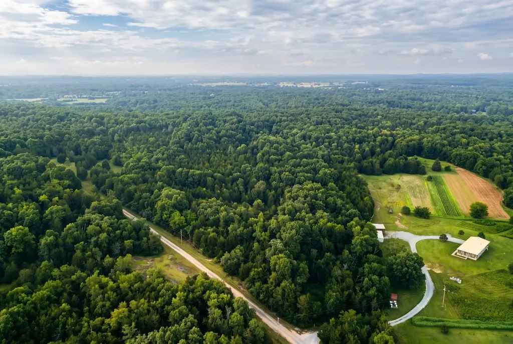 2099 Gentle Road Lewisburg TN 37091
