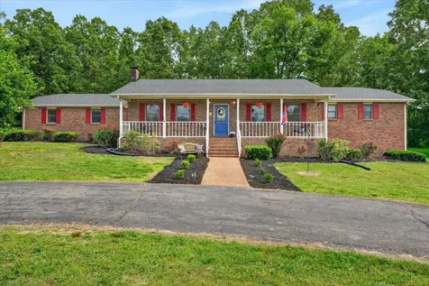 1649 N Main Street Tennessee Ridge TN 37178