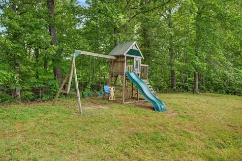 1649 N Main Street Tennessee Ridge TN 37178