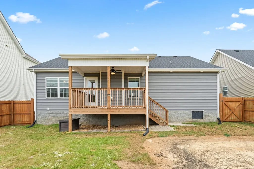 386 Pinkston Court Clarksville TN 37040
