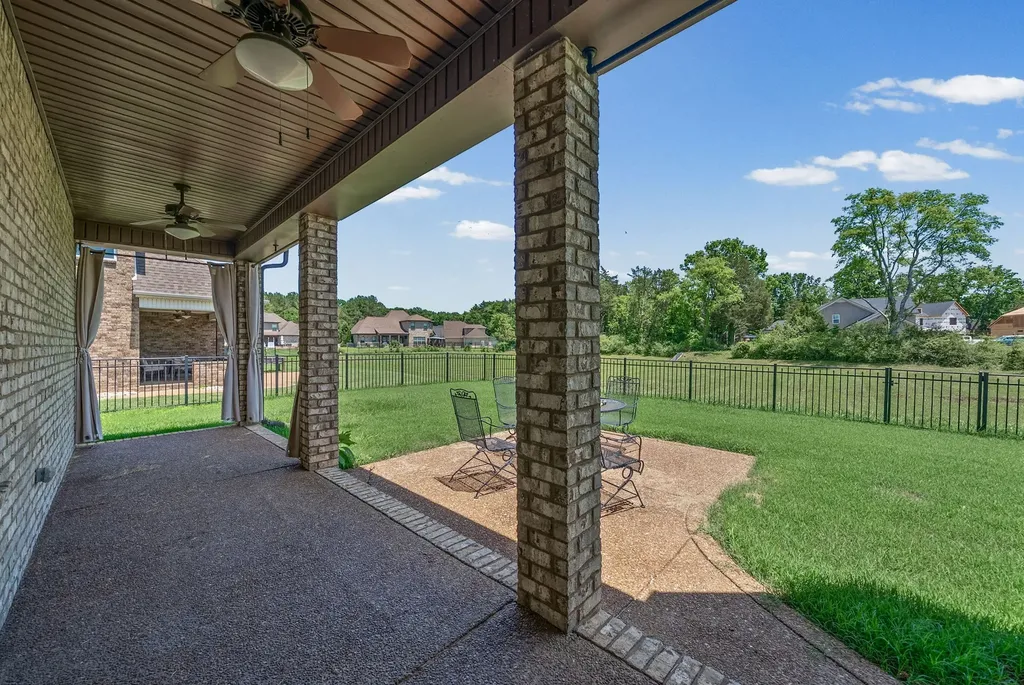 7666 Knobdate Road Smyrna TN 37167