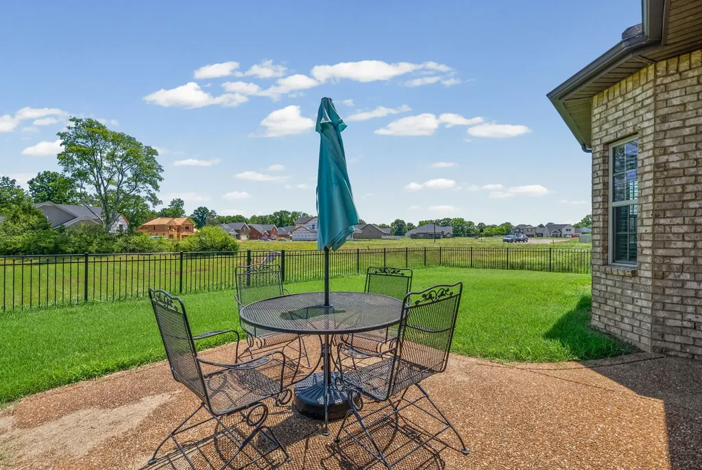 7666 Knobdate Road Smyrna TN 37167