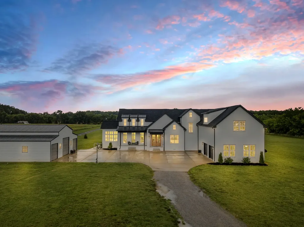 5915 Lakeview Road Springfield TN 37172
