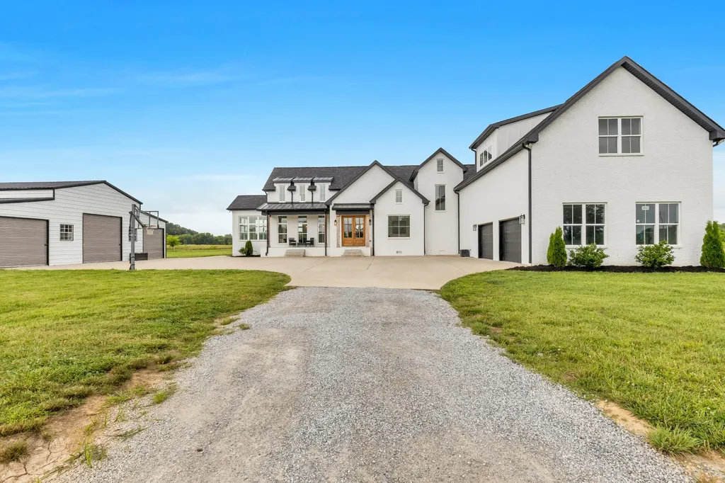 5915 Lakeview Road Springfield TN 37172
