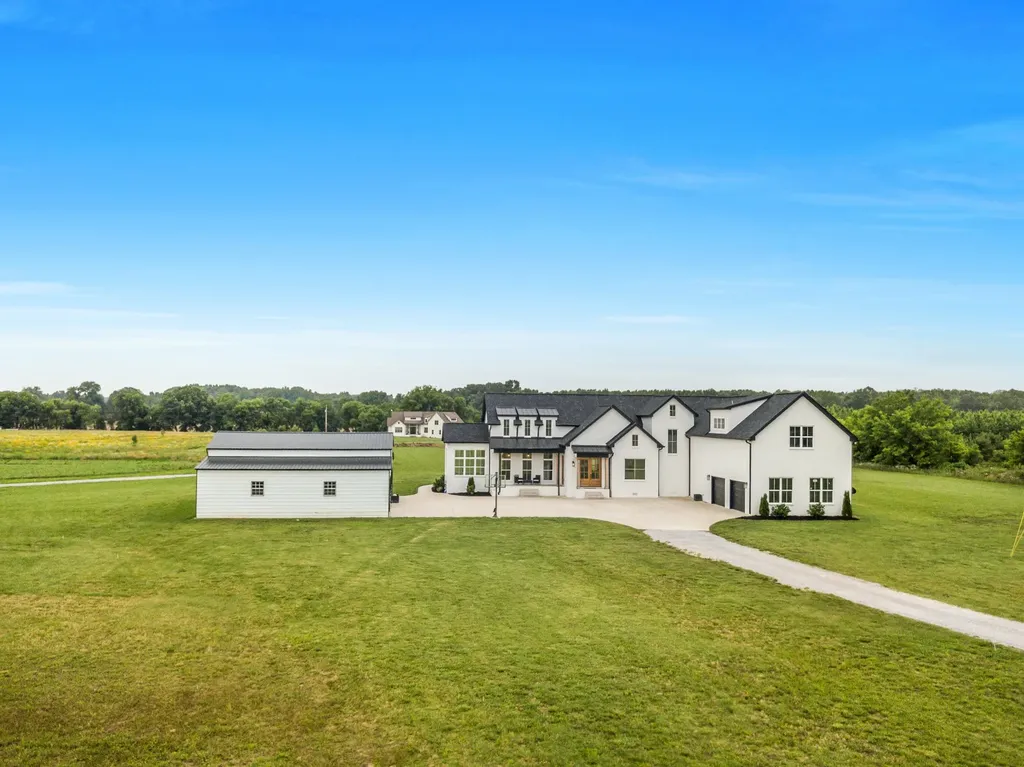 5915 Lakeview Road Springfield TN 37172