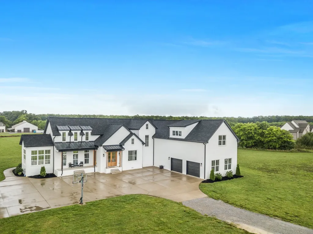 5915 Lakeview Road Springfield TN 37172