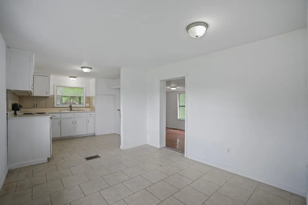 284 Watts Road New Johnsonville TN 37134