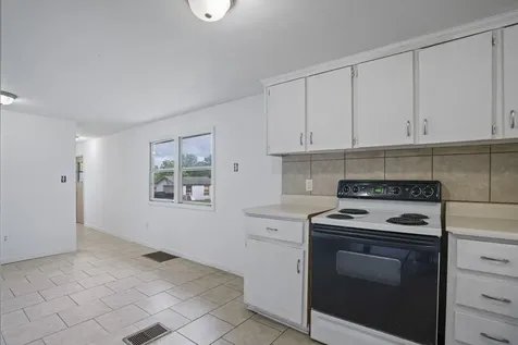 284 Watts Road New Johnsonville TN 37134
