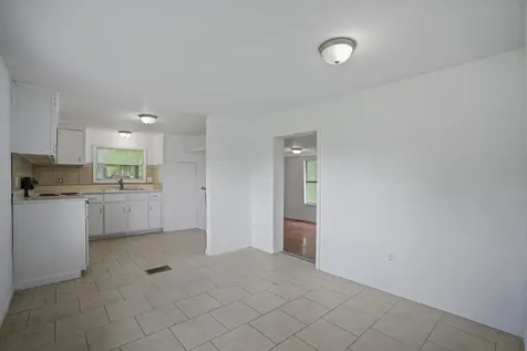 284 Watts Road New Johnsonville TN 37134