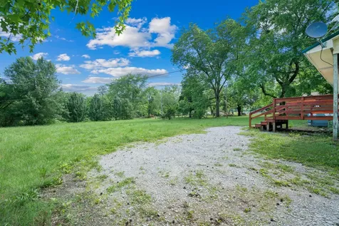284 Watts Road New Johnsonville TN 37134
