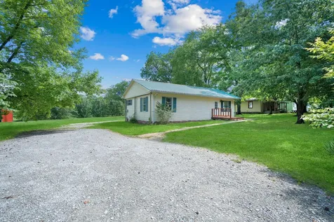 284 Watts Road New Johnsonville TN 37134