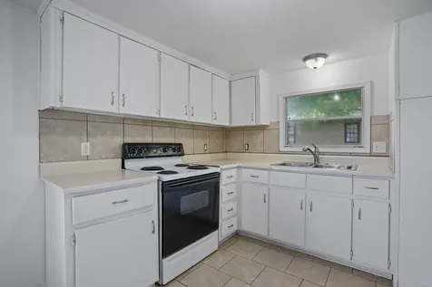 284 Watts Road New Johnsonville TN 37134