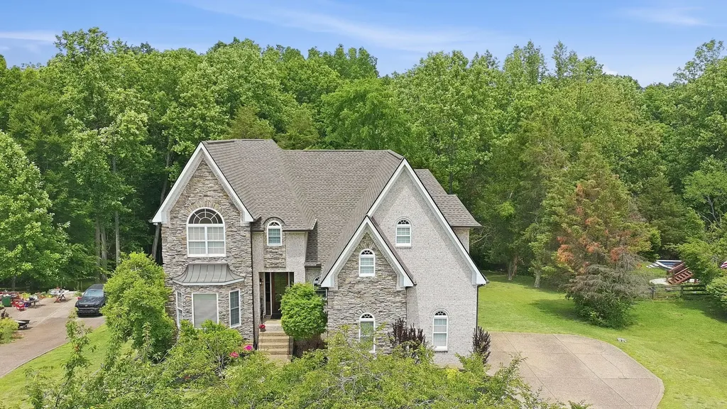 7106 Pleasant Grove Court Fairview TN 37062
