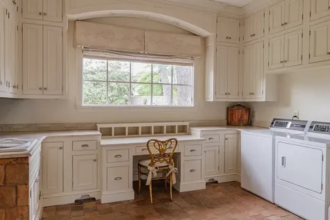 6108 Robin Hill Road Nashville TN 37205
