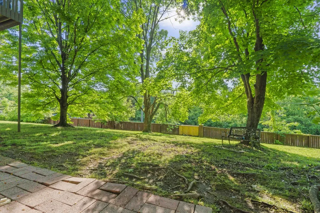 5322 Edmondson Pike Nashville TN 37211