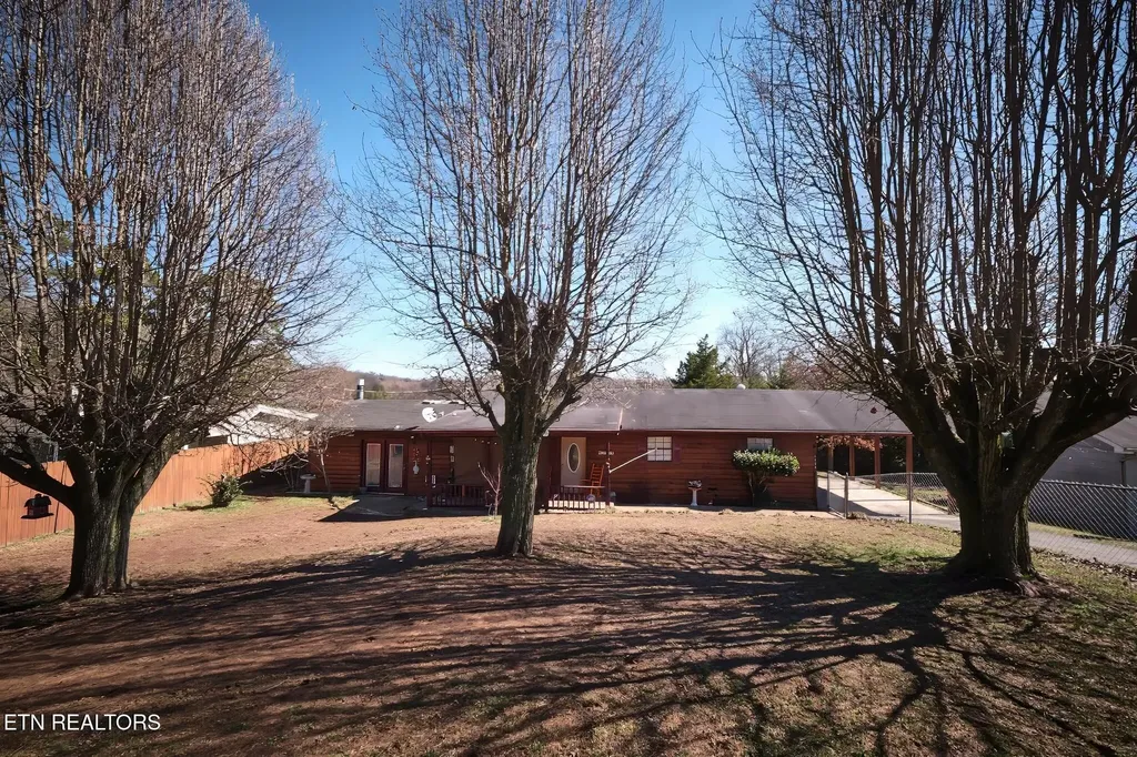 2004 Flagler Road Knoxville TN 37912