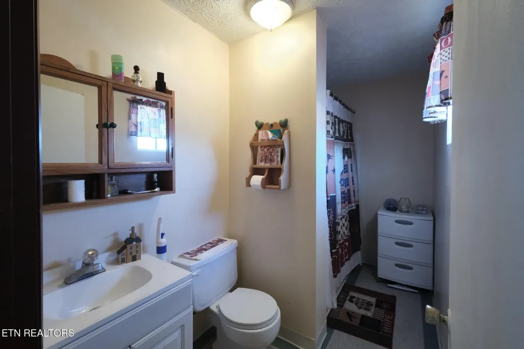 2004 Flagler Road Knoxville TN 37912