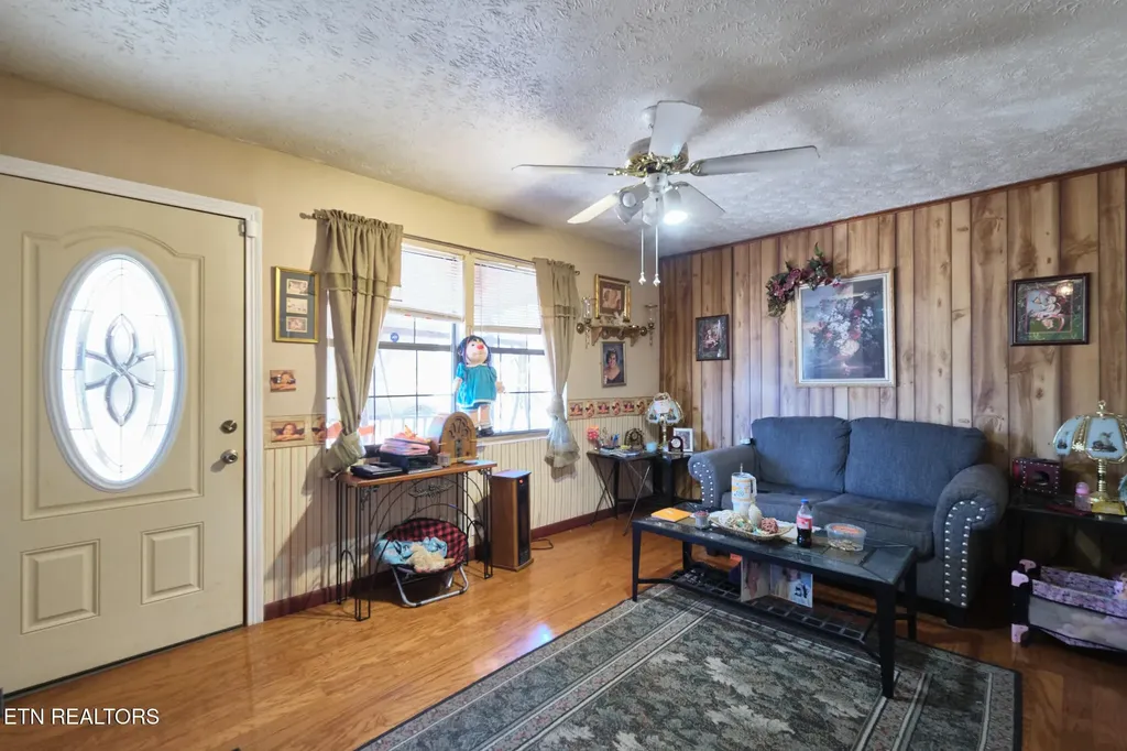 2004 Flagler Road Knoxville TN 37912