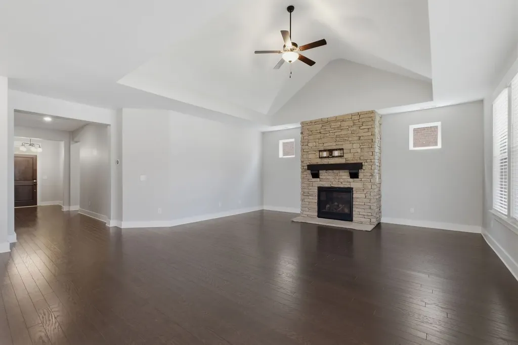 1601 Drakes Creek Road Hendersonville TN 37075