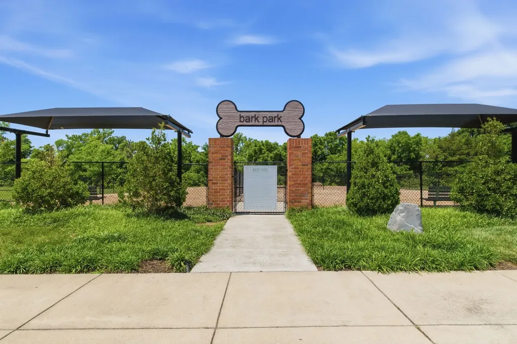 1601 Drakes Creek Road Hendersonville TN 37075