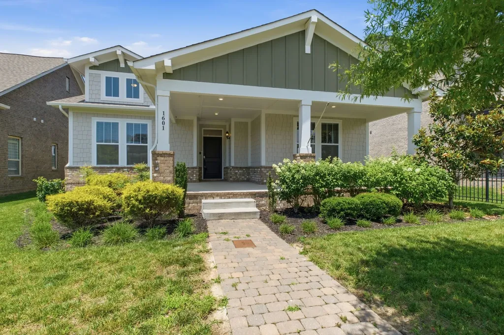 1601 Drakes Creek Road Hendersonville TN 37075