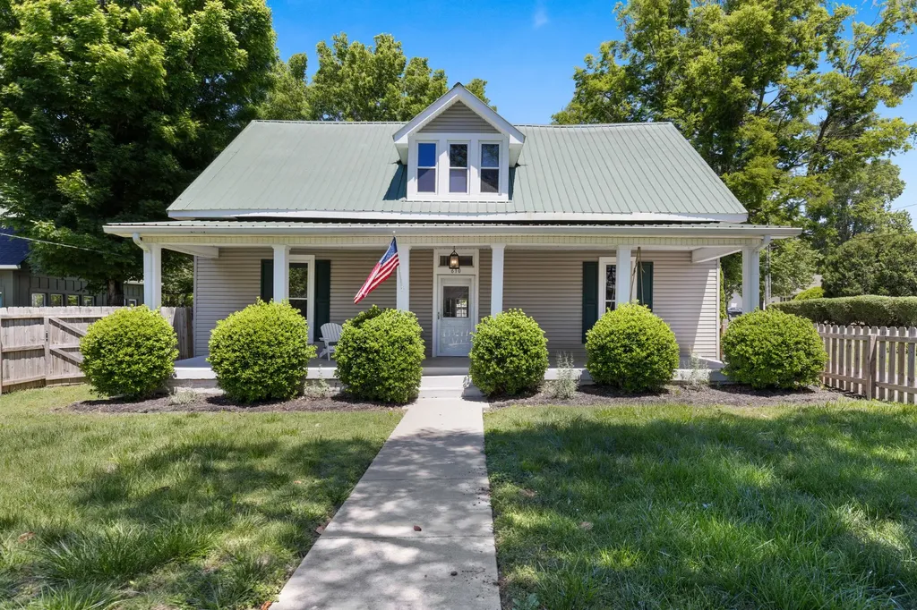 610 E Main Street Watertown TN 37184