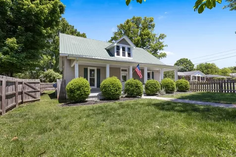 610 E Main Street Watertown TN 37184