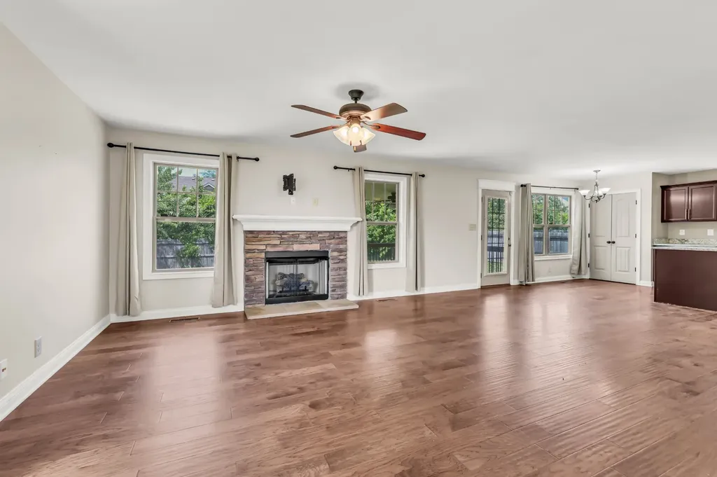 1017 Sunrise Drive Clarksville TN 37042