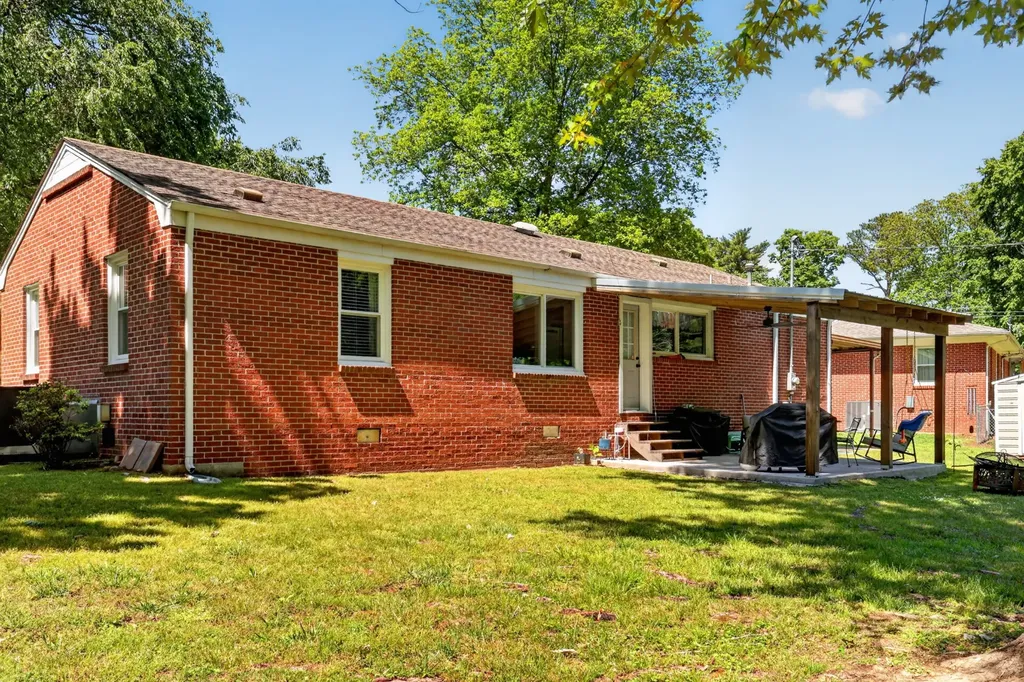 105 Daleview Circle Columbia TN 38401