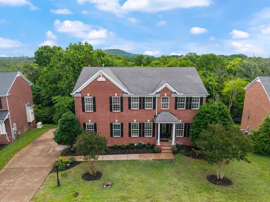 6544 Banbury Crossing Brentwood TN 37027